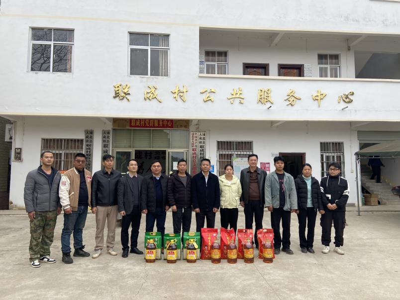 慰問(wèn)暖人心，關(guān)懷傳黨情